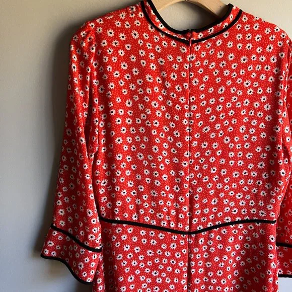 CeCe 🌺 Red Floral Dress with Black Trim - Picture 8 of 8